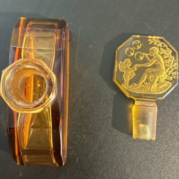 Antique Heinrich Hoffmann Amber/Yellow Perfume Bottle and Stopper- Venus & Cupid - Picture 3 of 16